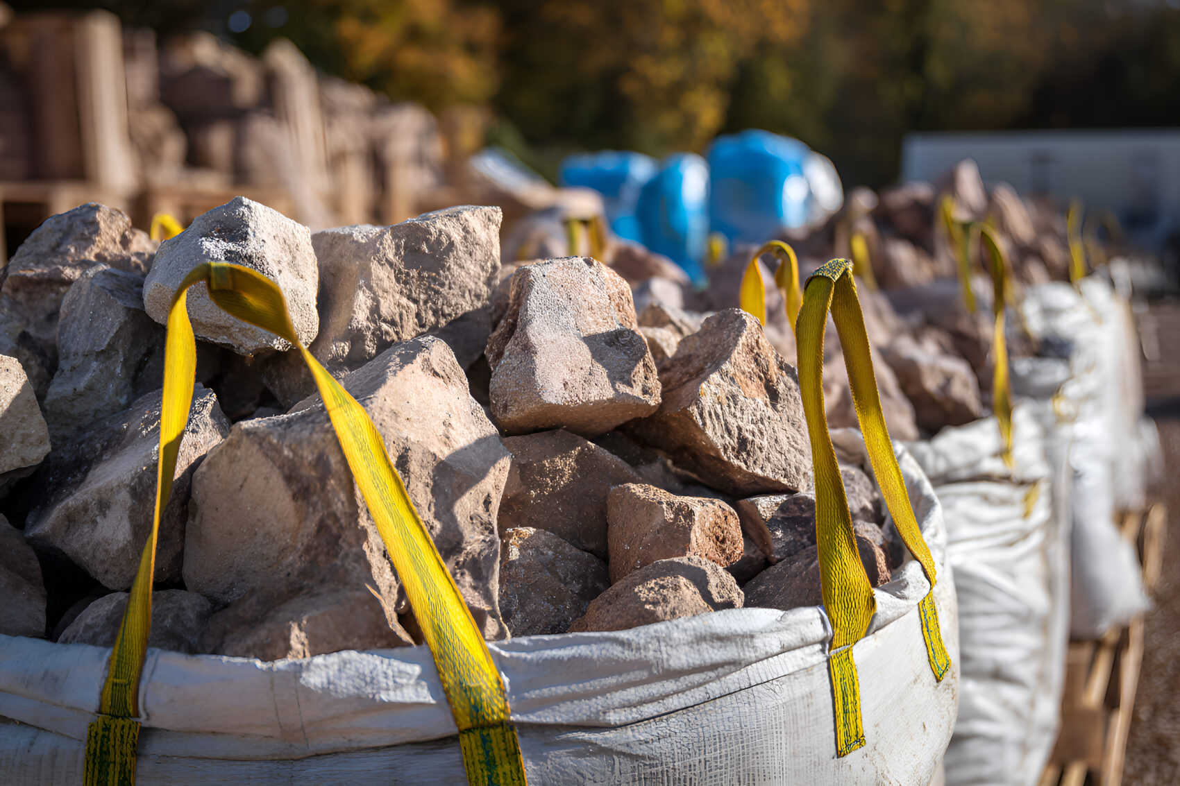 Fixed outlets & builders merchants