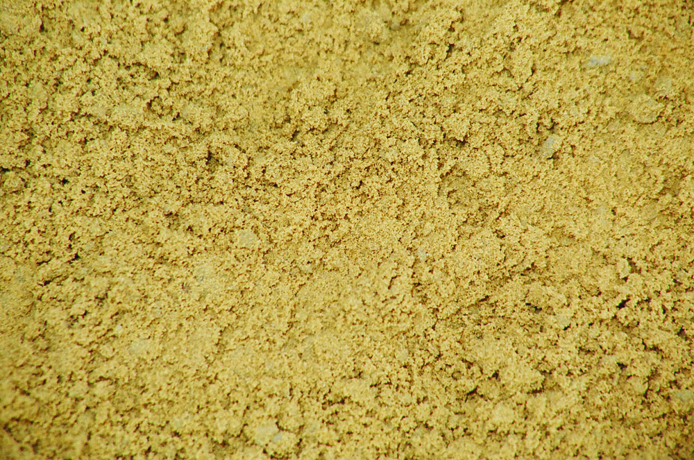 Mixed yellow building sand from Hills Quarry Products, premier supplier in the South West of England