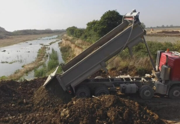 Hills Quarry, 6-Wheeled Tipper Truck