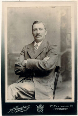Hills FF EHill 1918 Hills FF EHill 1918