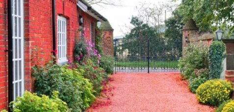 Driveway landscaping gravel